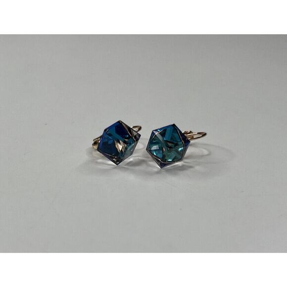 NEW Evevic Crystals From Swarovski Blue Cubed Dangle Earrings - Picture 3 of 5